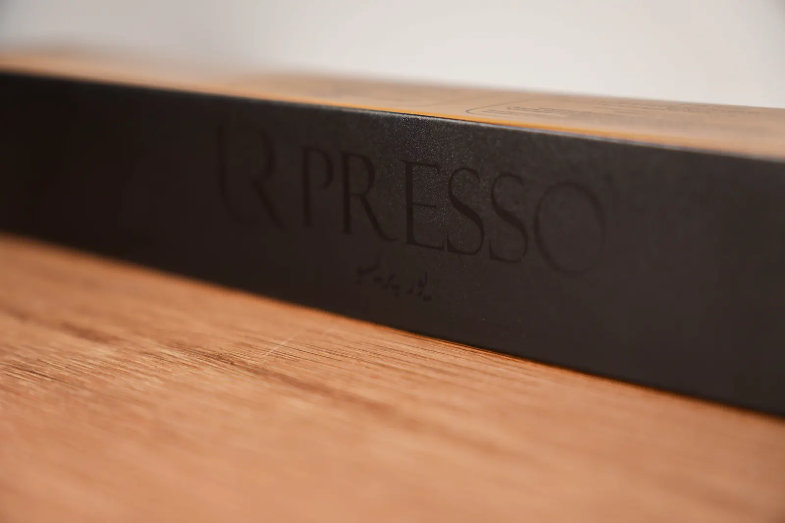 Gaufrage URPRESSO sur l'étui noir ORIGIN